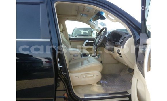 Acheter Import Voiture Toyota Land Cruiser Noir à Import - Dubai, Barh el Gazel Acheter Import Voiture Toyota Land Cruiser Noir à Import - Dubai, Barh el Gazel