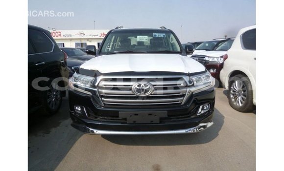 Acheter Import Voiture Toyota Land Cruiser Noir à Import - Dubai, Barh el Gazel Acheter Import Voiture Toyota Land Cruiser Noir à Import - Dubai, Barh el Gazel