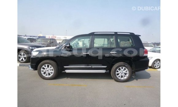 Acheter Import Voiture Toyota Land Cruiser Noir à Import - Dubai, Barh el Gazel Acheter Import Voiture Toyota Land Cruiser Noir à Import - Dubai, Barh el Gazel