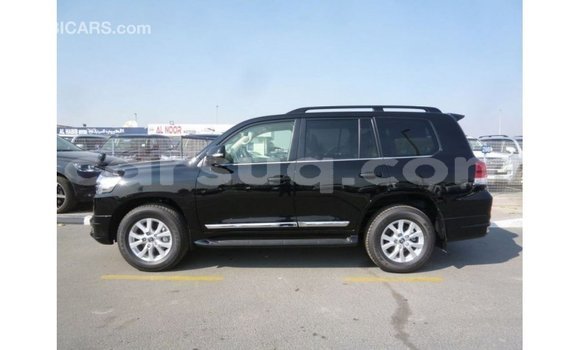 Acheter Import Voiture Toyota Land Cruiser Noir à Import - Dubai, Barh el Gazel Acheter Import Voiture Toyota Land Cruiser Noir à Import - Dubai, Barh el Gazel