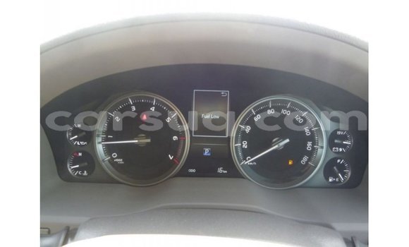 Acheter Import Voiture Toyota Land Cruiser Bleu à Import - Dubai, Barh el Gazel Acheter Import Voiture Toyota Land Cruiser Bleu à Import - Dubai, Barh el Gazel