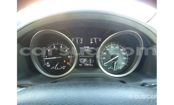 Acheter Import Voiture Toyota Land Cruiser Blanc à Import - Dubai, Barh el Gazel Acheter Import Voiture Toyota Land Cruiser Blanc à Import - Dubai, Barh el Gazel