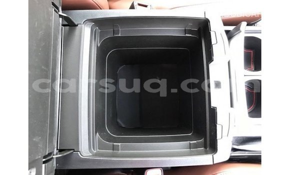 Acheter Import Voiture Toyota Land Cruiser Noir à Import - Dubai, Barh el Gazel Acheter Import Voiture Toyota Land Cruiser Noir à Import - Dubai, Barh el Gazel