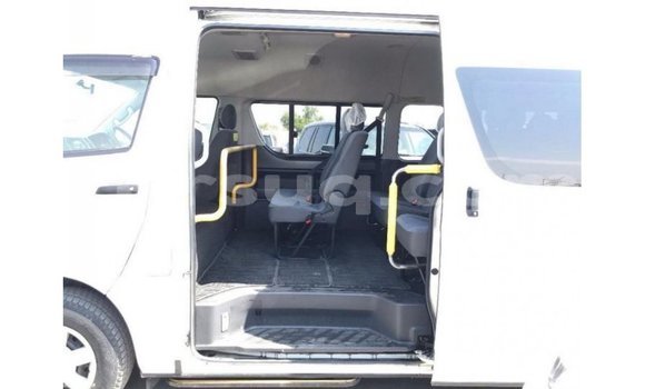 Buy Import Toyota Hiace White Car in Import - Dubai in Barh el Gazel Buy Import Toyota Hiace White Car in Import - Dubai in Barh el Gazel