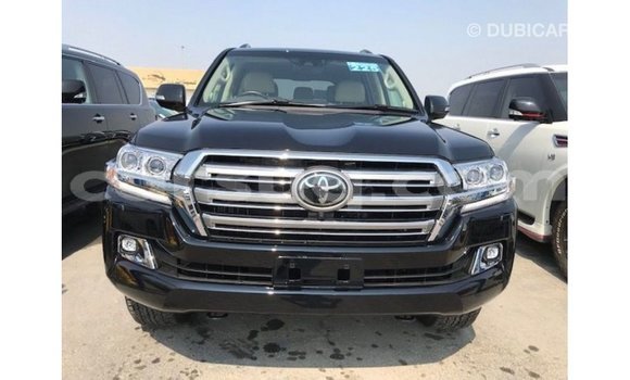 Acheter Import Voiture Toyota Land Cruiser Noir à Import - Dubai, Barh el Gazel Acheter Import Voiture Toyota Land Cruiser Noir à Import - Dubai, Barh el Gazel
