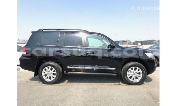 Acheter Import Voiture Toyota Land Cruiser Noir à Import - Dubai, Barh el Gazel Acheter Import Voiture Toyota Land Cruiser Noir à Import - Dubai, Barh el Gazel