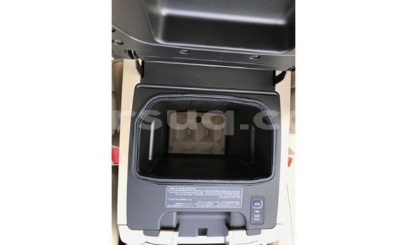 Acheter Import Voiture Toyota Land Cruiser Noir à Import - Dubai, Barh el Gazel Acheter Import Voiture Toyota Land Cruiser Noir à Import - Dubai, Barh el Gazel