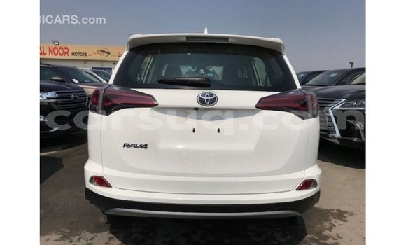 Acheter Import Voiture Toyota 4Runner Blanc à Import - Dubai, Barh el Gazel Acheter Import Voiture Toyota 4Runner Blanc à Import - Dubai, Barh el Gazel