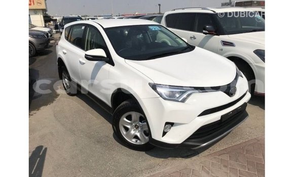 Acheter Import Voiture Toyota 4Runner Blanc à Import - Dubai, Barh el Gazel Acheter Import Voiture Toyota 4Runner Blanc à Import - Dubai, Barh el Gazel