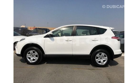 Acheter Import Voiture Toyota 4Runner Blanc à Import - Dubai, Barh el Gazel Acheter Import Voiture Toyota 4Runner Blanc à Import - Dubai, Barh el Gazel