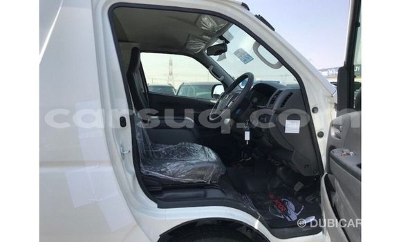 Acheter Import Voiture Toyota Hiace Blanc à Import - Dubai, Barh el Gazel Acheter Import Voiture Toyota Hiace Blanc à Import - Dubai, Barh el Gazel