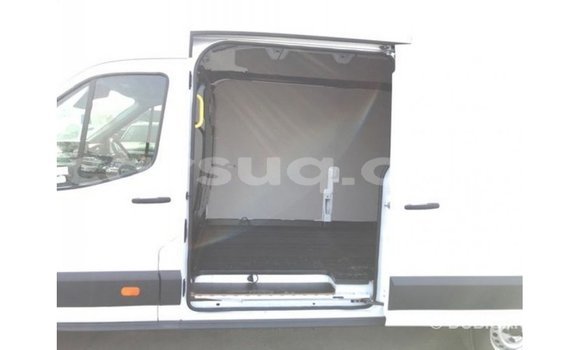 Acheter Import Voiture Ford Club Wagon Blanc à Import - Dubai, Barh el Gazel Acheter Import Voiture Ford Club Wagon Blanc à Import - Dubai, Barh el Gazel