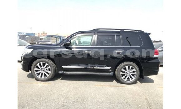 Buy Import Toyota Land Cruiser Black Car in Import - Dubai in Barh el Gazel Buy Import Toyota Land Cruiser Black Car in Import - Dubai in Barh el Gazel