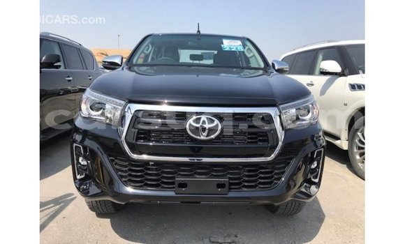 Acheter Import Voiture Toyota Hilux Noir à Import - Dubai, Barh el Gazel Acheter Import Voiture Toyota Hilux Noir à Import - Dubai, Barh el Gazel