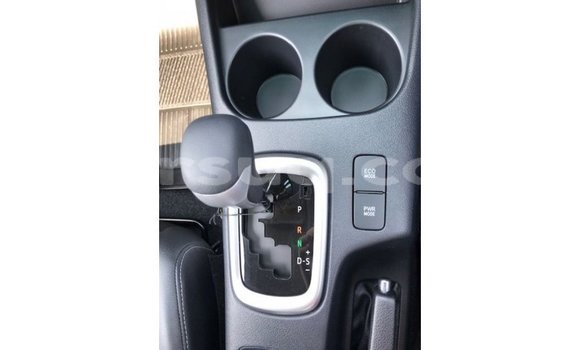 Acheter Import Voiture Toyota Hilux Noir à Import - Dubai, Barh el Gazel Acheter Import Voiture Toyota Hilux Noir à Import - Dubai, Barh el Gazel