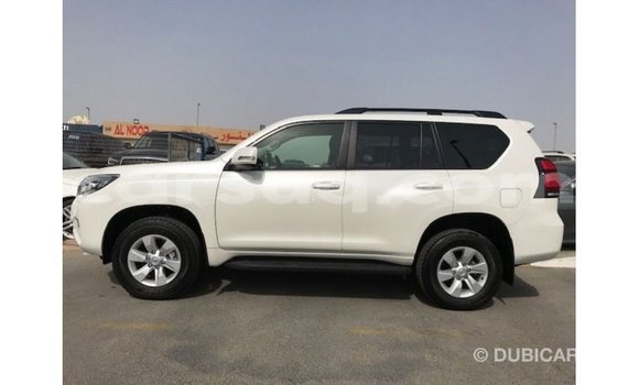 Acheter Import Voiture Toyota Prado Blanc à Import - Dubai, Barh el Gazel Acheter Import Voiture Toyota Prado Blanc à Import - Dubai, Barh el Gazel