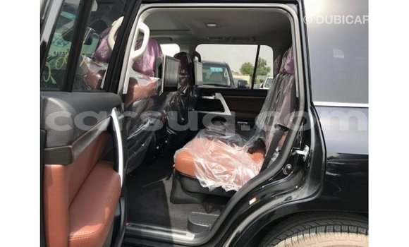 Acheter Import Voiture Toyota Land Cruiser Noir à Import - Dubai, Barh el Gazel Acheter Import Voiture Toyota Land Cruiser Noir à Import - Dubai, Barh el Gazel