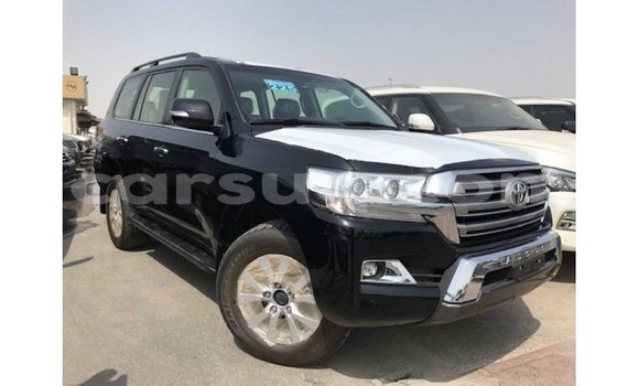 Acheter Import Voiture Toyota Land Cruiser Noir à Import - Dubai, Barh el Gazel Acheter Import Voiture Toyota Land Cruiser Noir à Import - Dubai, Barh el Gazel