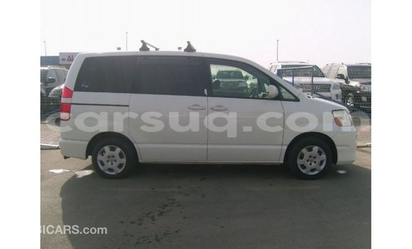 Acheter Import Voiture Toyota Noah Blanc à Import - Dubai, Barh el Gazel Acheter Import Voiture Toyota Noah Blanc à Import - Dubai, Barh el Gazel