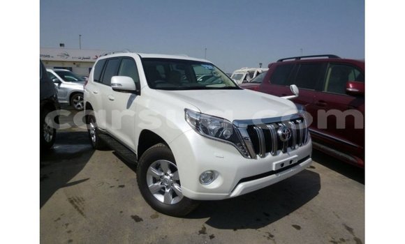 Acheter Import Voiture Toyota Prado Blanc à Import - Dubai, Barh el Gazel Acheter Import Voiture Toyota Prado Blanc à Import - Dubai, Barh el Gazel