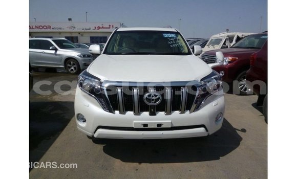 Acheter Import Voiture Toyota Prado Blanc à Import - Dubai, Barh el Gazel Acheter Import Voiture Toyota Prado Blanc à Import - Dubai, Barh el Gazel