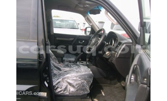 Acheter Import Voiture Mitsubishi Pajero Noir à Import - Dubai, Barh el Gazel Acheter Import Voiture Mitsubishi Pajero Noir à Import - Dubai, Barh el Gazel