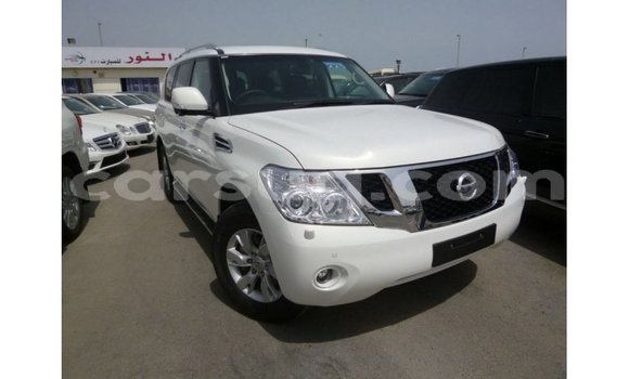 Acheter Import Voiture Nissan Patrol Blanc à Import - Dubai, Barh el Gazel Acheter Import Voiture Nissan Patrol Blanc à Import - Dubai, Barh el Gazel