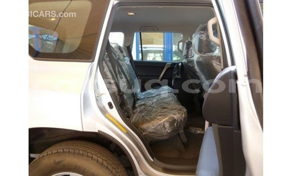 Acheter Import Voiture Toyota Prado Autre à Import - Dubai, Barh el Gazel Acheter Import Voiture Toyota Prado Autre à Import - Dubai, Barh el Gazel