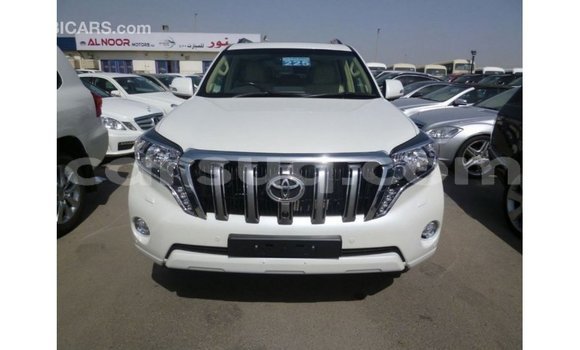 Acheter Import Voiture Toyota Prado Blanc à Import - Dubai, Barh el Gazel Acheter Import Voiture Toyota Prado Blanc à Import - Dubai, Barh el Gazel