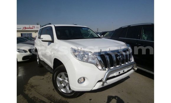 Acheter Import Voiture Toyota Prado Blanc à Import - Dubai, Barh el Gazel Acheter Import Voiture Toyota Prado Blanc à Import - Dubai, Barh el Gazel