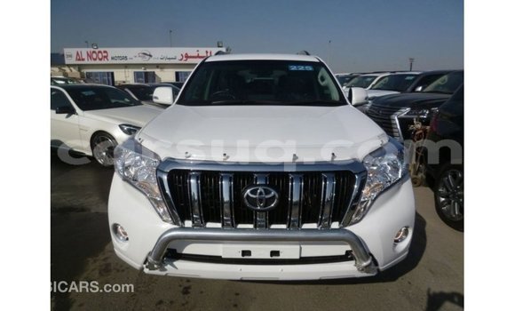 Acheter Import Voiture Toyota Prado Blanc à Import - Dubai, Barh el Gazel Acheter Import Voiture Toyota Prado Blanc à Import - Dubai, Barh el Gazel