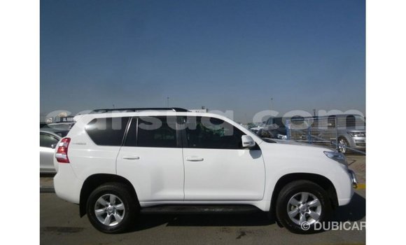 Acheter Import Voiture Toyota Prado Blanc à Import - Dubai, Barh el Gazel Acheter Import Voiture Toyota Prado Blanc à Import - Dubai, Barh el Gazel