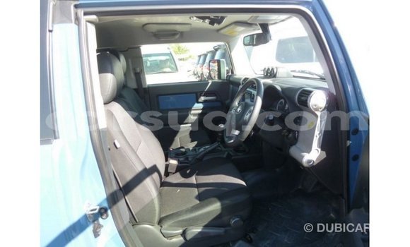 Acheter Import Voiture Toyota FJ Cruiser Bleu à Import - Dubai, Barh el Gazel Acheter Import Voiture Toyota FJ Cruiser Bleu à Import - Dubai, Barh el Gazel