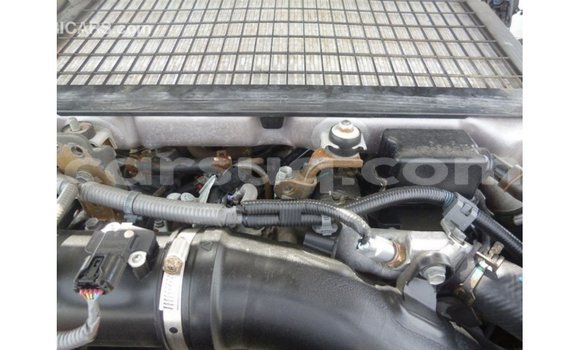 Acheter Import Voiture Toyota Land Cruiser Blanc à Import - Dubai, Barh el Gazel Acheter Import Voiture Toyota Land Cruiser Blanc à Import - Dubai, Barh el Gazel