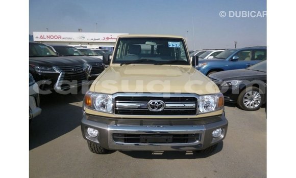 Acheter Import Voiture Toyota Land Cruiser Beige à Import - Dubai, Barh el Gazel Acheter Import Voiture Toyota Land Cruiser Beige à Import - Dubai, Barh el Gazel