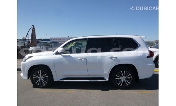 Acheter Import Voiture Lexus LX Blanc à Import - Dubai, Barh el Gazel Acheter Import Voiture Lexus LX Blanc à Import - Dubai, Barh el Gazel