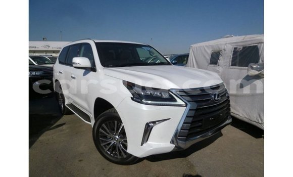 Acheter Import Voiture Lexus LX Blanc à Import - Dubai, Barh el Gazel Acheter Import Voiture Lexus LX Blanc à Import - Dubai, Barh el Gazel