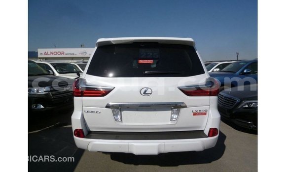 Acheter Import Voiture Lexus LX Blanc à Import - Dubai, Barh el Gazel Acheter Import Voiture Lexus LX Blanc à Import - Dubai, Barh el Gazel