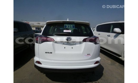 Acheter Import Voiture Toyota 4Runner Blanc à Import - Dubai, Barh el Gazel Acheter Import Voiture Toyota 4Runner Blanc à Import - Dubai, Barh el Gazel