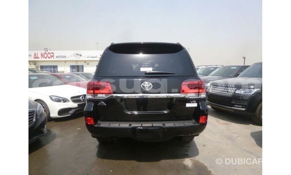 Acheter Import Voiture Toyota Land Cruiser Noir à Import - Dubai, Barh el Gazel Acheter Import Voiture Toyota Land Cruiser Noir à Import - Dubai, Barh el Gazel