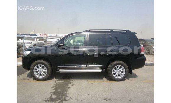Acheter Import Voiture Toyota Land Cruiser Noir à Import - Dubai, Barh el Gazel Acheter Import Voiture Toyota Land Cruiser Noir à Import - Dubai, Barh el Gazel
