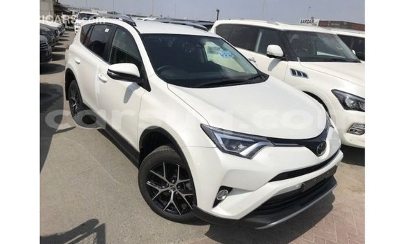Buy Import Toyota 4Runner White Car in Import - Dubai in Barh el Gazel Buy Import Toyota 4Runner White Car in Import - Dubai in Barh el Gazel
