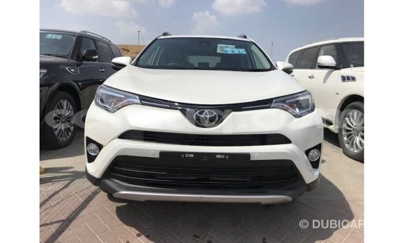 Buy Import Toyota 4Runner White Car in Import - Dubai in Barh el Gazel Buy Import Toyota 4Runner White Car in Import - Dubai in Barh el Gazel