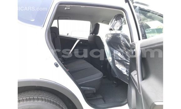 Buy Import Toyota 4Runner White Car in Import - Dubai in Barh el Gazel Buy Import Toyota 4Runner White Car in Import - Dubai in Barh el Gazel