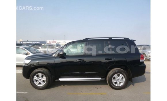 Acheter Import Voiture Toyota Land Cruiser Noir à Import - Dubai, Barh el Gazel Acheter Import Voiture Toyota Land Cruiser Noir à Import - Dubai, Barh el Gazel
