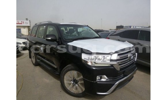 Acheter Import Voiture Toyota Land Cruiser Noir à Import - Dubai, Barh el Gazel Acheter Import Voiture Toyota Land Cruiser Noir à Import - Dubai, Barh el Gazel