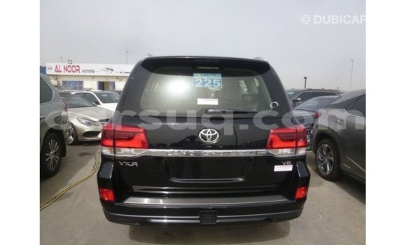 Acheter Import Voiture Toyota Land Cruiser Noir à Import - Dubai, Barh el Gazel Acheter Import Voiture Toyota Land Cruiser Noir à Import - Dubai, Barh el Gazel