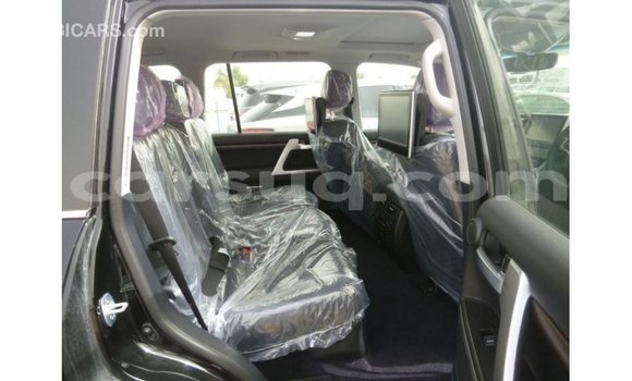 Acheter Import Voiture Toyota Land Cruiser Noir à Import - Dubai, Barh el Gazel Acheter Import Voiture Toyota Land Cruiser Noir à Import - Dubai, Barh el Gazel
