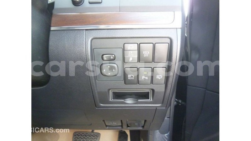 Big with watermark toyota land cruiser barh el gazel import dubai 2437