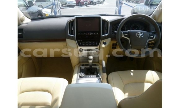 Buy Import Toyota Land Cruiser White Car in Import - Dubai in Barh el Gazel Buy Import Toyota Land Cruiser White Car in Import - Dubai in Barh el Gazel